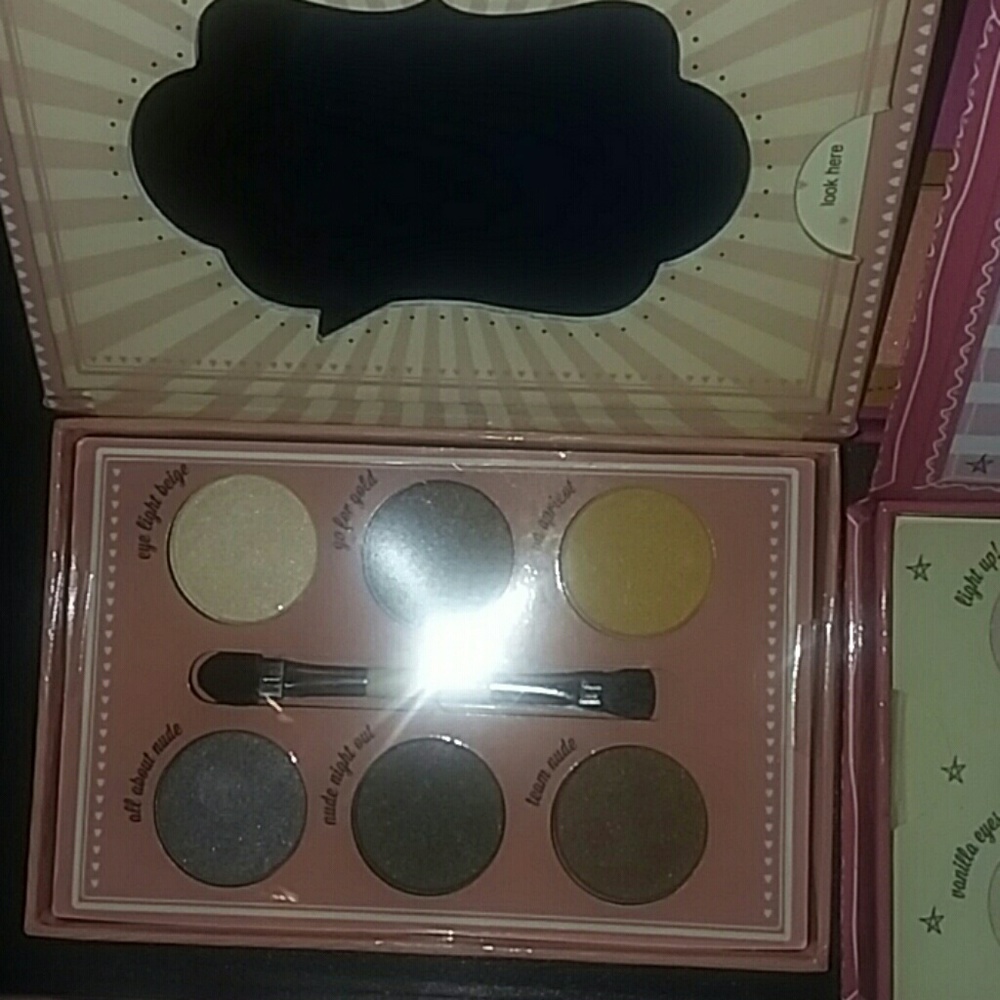 5 ESSENCE PALETTES (SOLD) - Picture 6 of 9